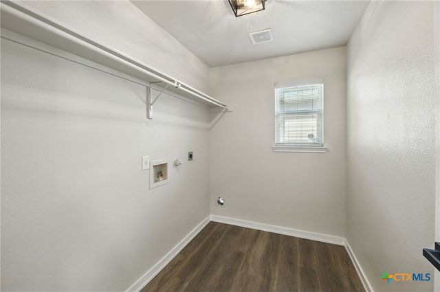 3933 Brook Hollow Drive, Schertz, TX 78154