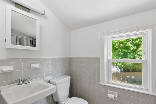 123 Richland Road, Norwood, MA 02062