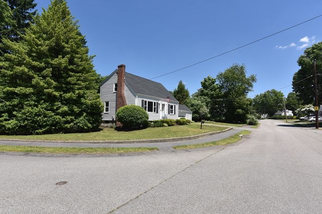 123 Richland Road, Norwood, MA 02062