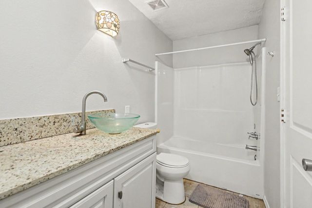 31 Elendor Drive, Cleveland, TX 77328
