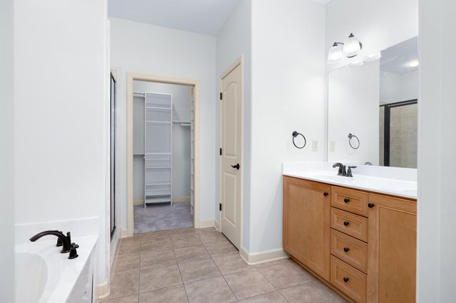 217 St Andrews Dr 55-C, Oakland, TN 38060