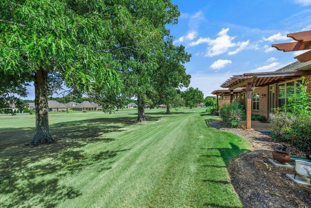 217 St Andrews Dr 55-C, Oakland, TN 38060