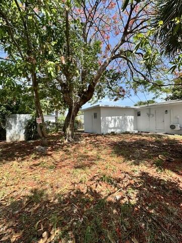 554 W 1st Street, Riviera Beach, FL 33404