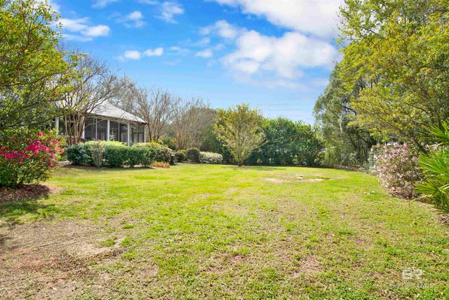 702 Fairhope Avenue, Fairhope, AL 36532