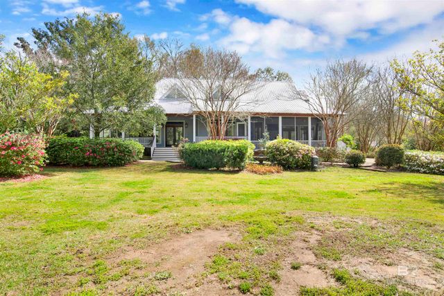 702 Fairhope Avenue, Fairhope, AL 36532