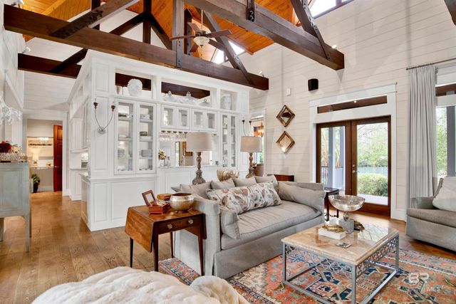 702 Fairhope Avenue, Fairhope, AL 36532