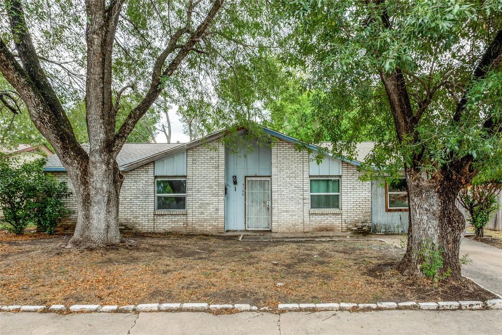 5106 Regency DR, Austin, TX 78724
