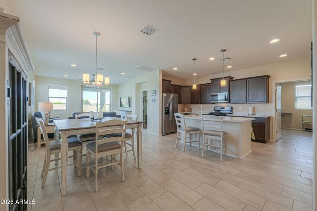 42050 W MORNING GLORY Way, Maricopa, AZ 85138