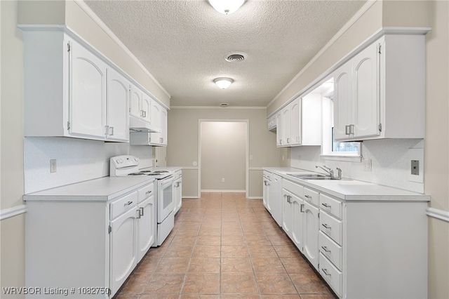 406 S Mcgee Drive, Sallisaw, OK 74955