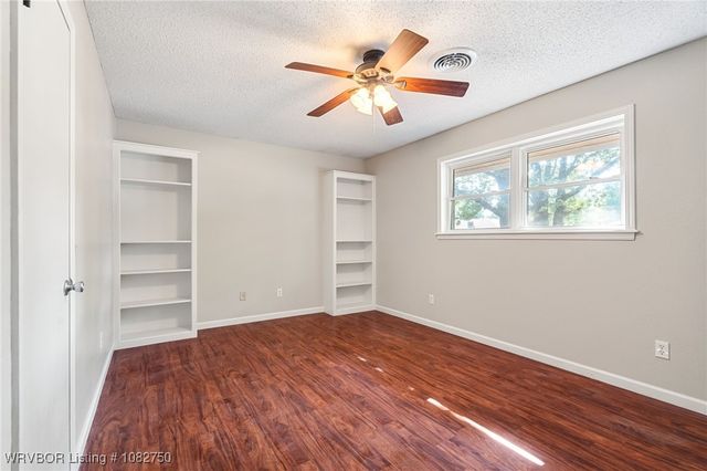 406 S Mcgee Drive, Sallisaw, OK 74955