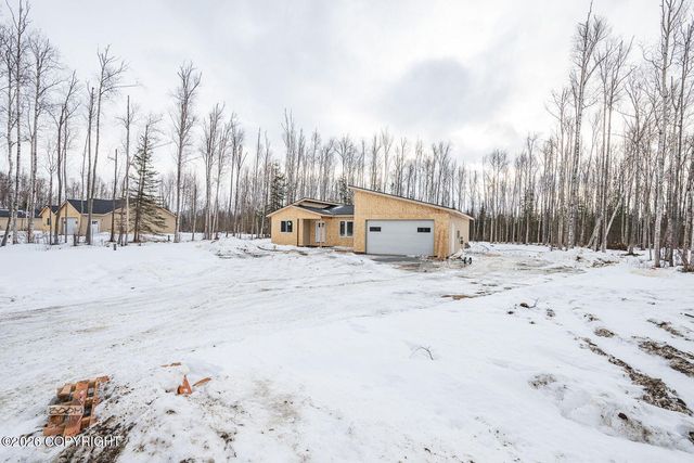 7584 W Hentila Street, Wasilla, AK 99623