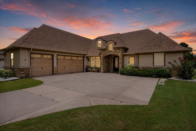 1011 Sunset Bay Court, Granbury, TX 76048