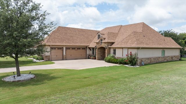 1011 Sunset Bay Court, Granbury, TX 76048