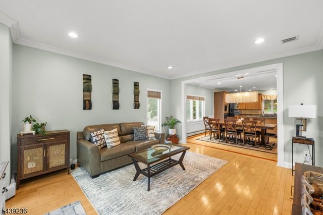 56 Rookwood Ter 56, Parsippany-troy Hills Twp., NJ 07950