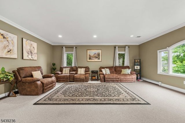 56 Rookwood Ter 56, Parsippany-troy Hills Twp., NJ 07950