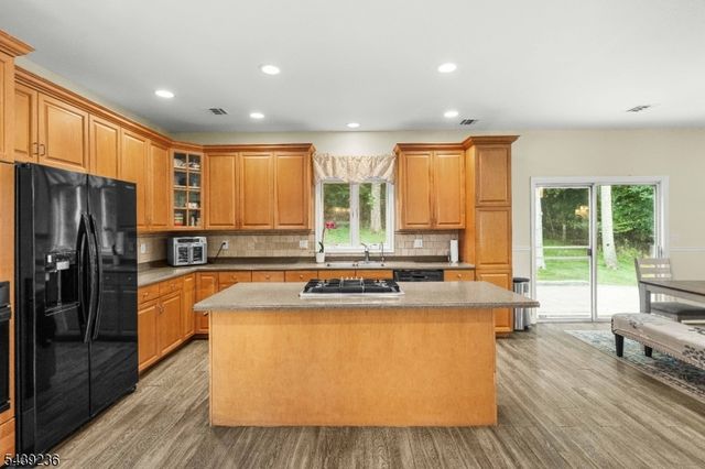 56 Rookwood Ter 56, Parsippany-troy Hills Twp., NJ 07950
