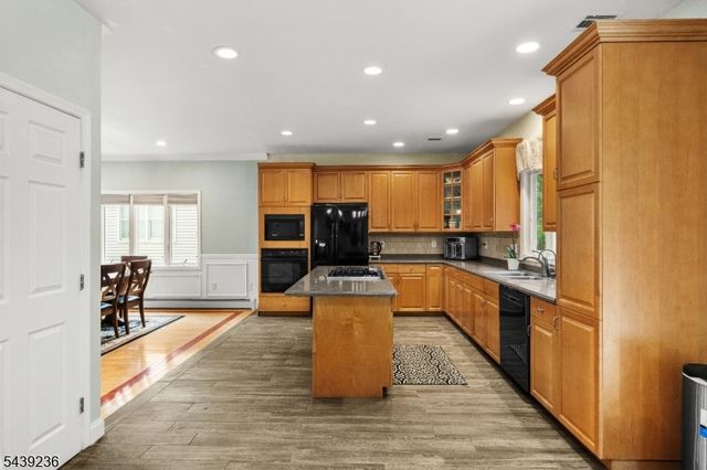 56 Rookwood Ter 56, Parsippany-troy Hills Twp., NJ 07950