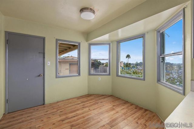 160 N Del Mar Ave, Chula Vista, CA 91910