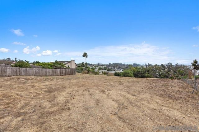 160 N Del Mar Ave, Chula Vista, CA 91910