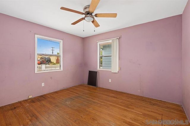 160 N Del Mar Ave, Chula Vista, CA 91910