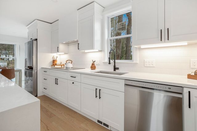 63 Kellogg St, Framingham, MA 01701