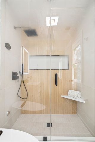 63 Kellogg St, Framingham, MA 01701