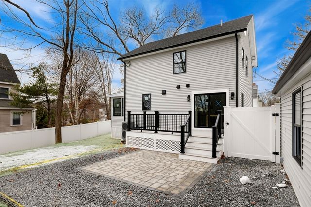 63 Kellogg St, Framingham, MA 01701