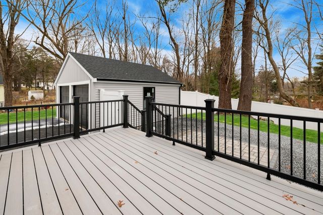 63 Kellogg St, Framingham, MA 01701