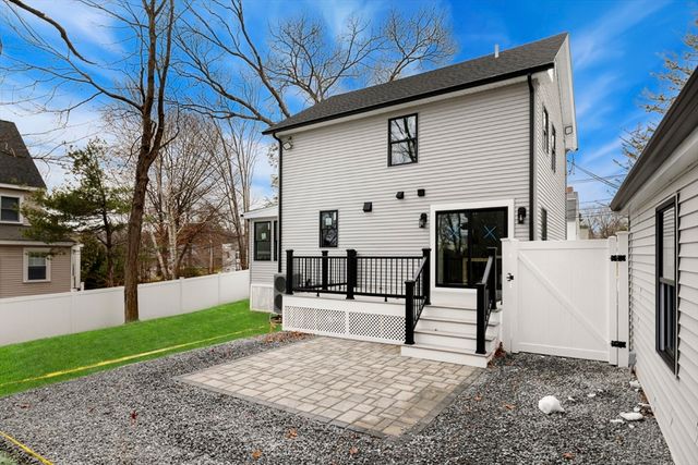 63 Kellogg St, Framingham, MA 01701