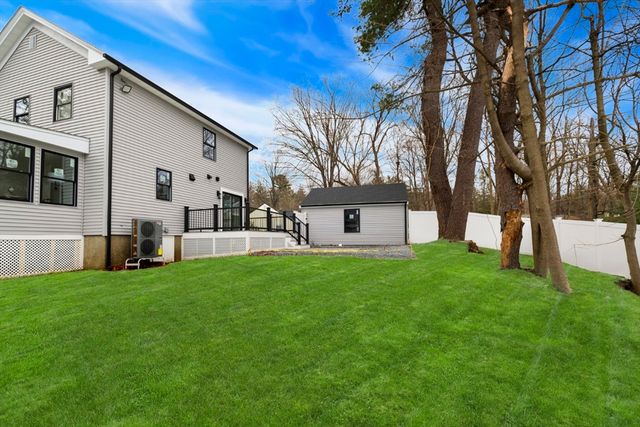 63 Kellogg St, Framingham, MA 01701