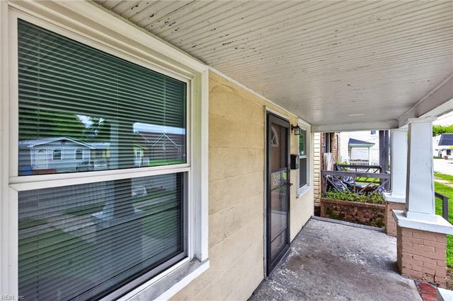 1220 32nd ST, Newport News, VA 23607