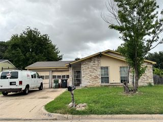 2419 Clearwood Drive, Arlington, TX 76014