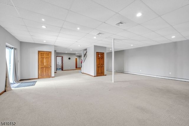 10 Red Robin Way, Raritan Twp., NJ 08822