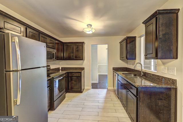 1553 Ravens Run, Jonesboro, GA 30236