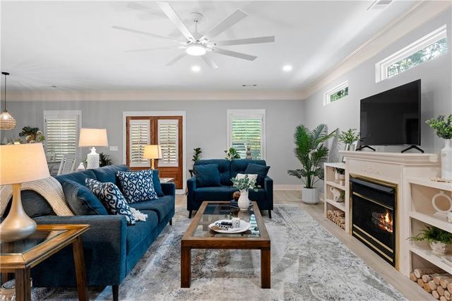 225 N Erwin Street, Cartersville, GA 30120