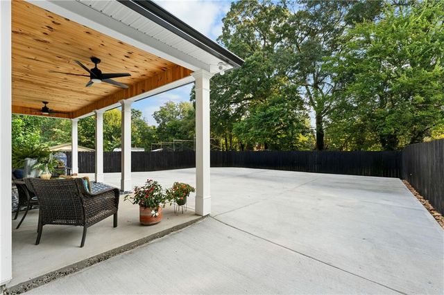 225 N Erwin Street, Cartersville, GA 30120