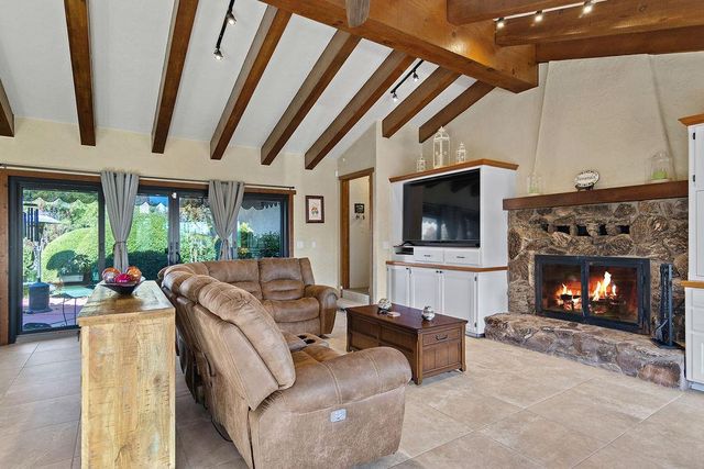 10722 Rawles Rd, Oakdale, CA 95361