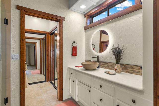 10722 Rawles Rd, Oakdale, CA 95361