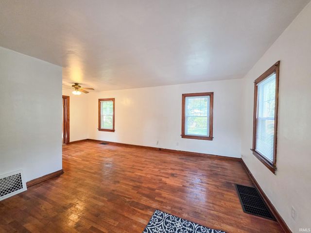 1514 Woodward Avenue, Elkhart, IN 46514