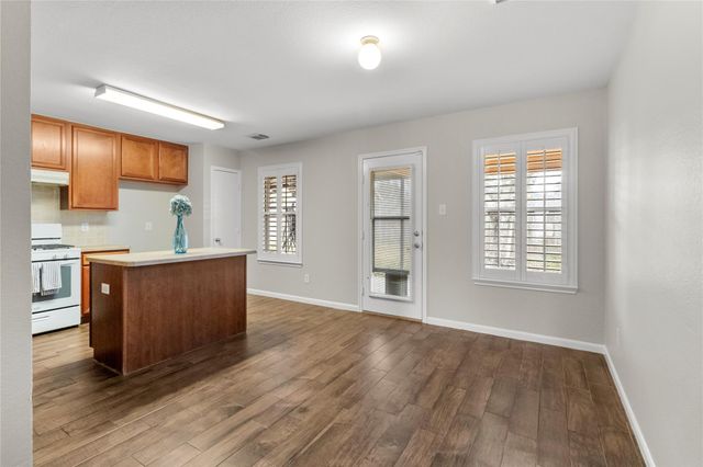 7922 Owl Lane, Baytown, TX 77523