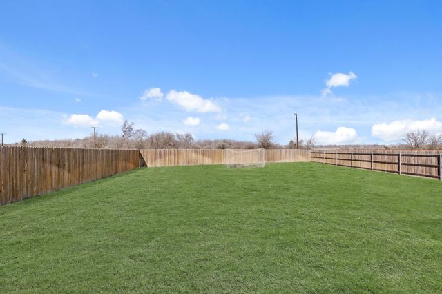 240 Bedford Falls LN, Jarrell, TX 76537