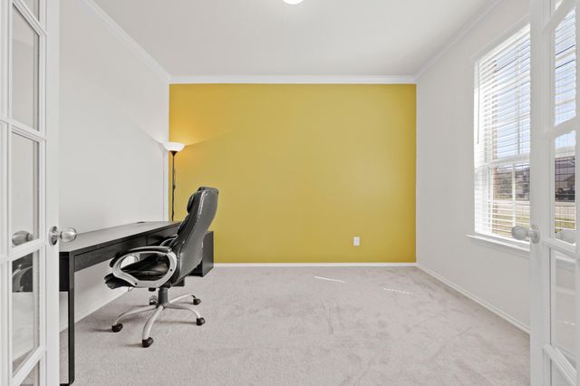 240 Bedford Falls LN, Jarrell, TX 76537