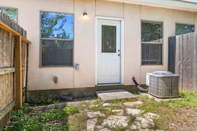 10718 Mathom Landing, Universal City, TX 78148