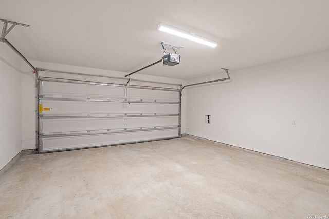 15014 Telfaire Meadow, Von Ormy, TX 78073