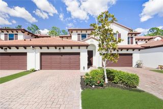 7923 BRISTOL CIR, Naples, FL 34120