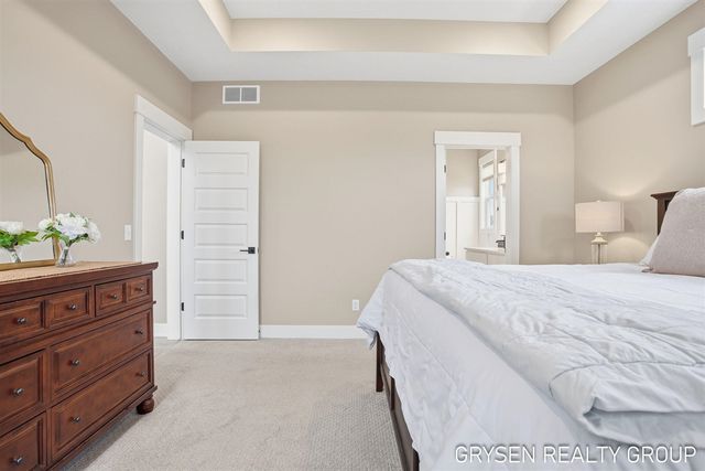 6657 Maria Drive, Hudsonville, MI 49426