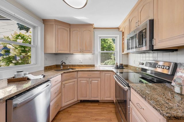 86 Orange Street, Reading, MA 01867