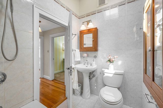 86 Orange Street, Reading, MA 01867