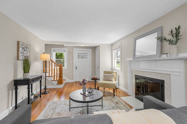 86 Orange Street, Reading, MA 01867