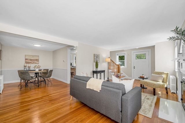 86 Orange Street, Reading, MA 01867